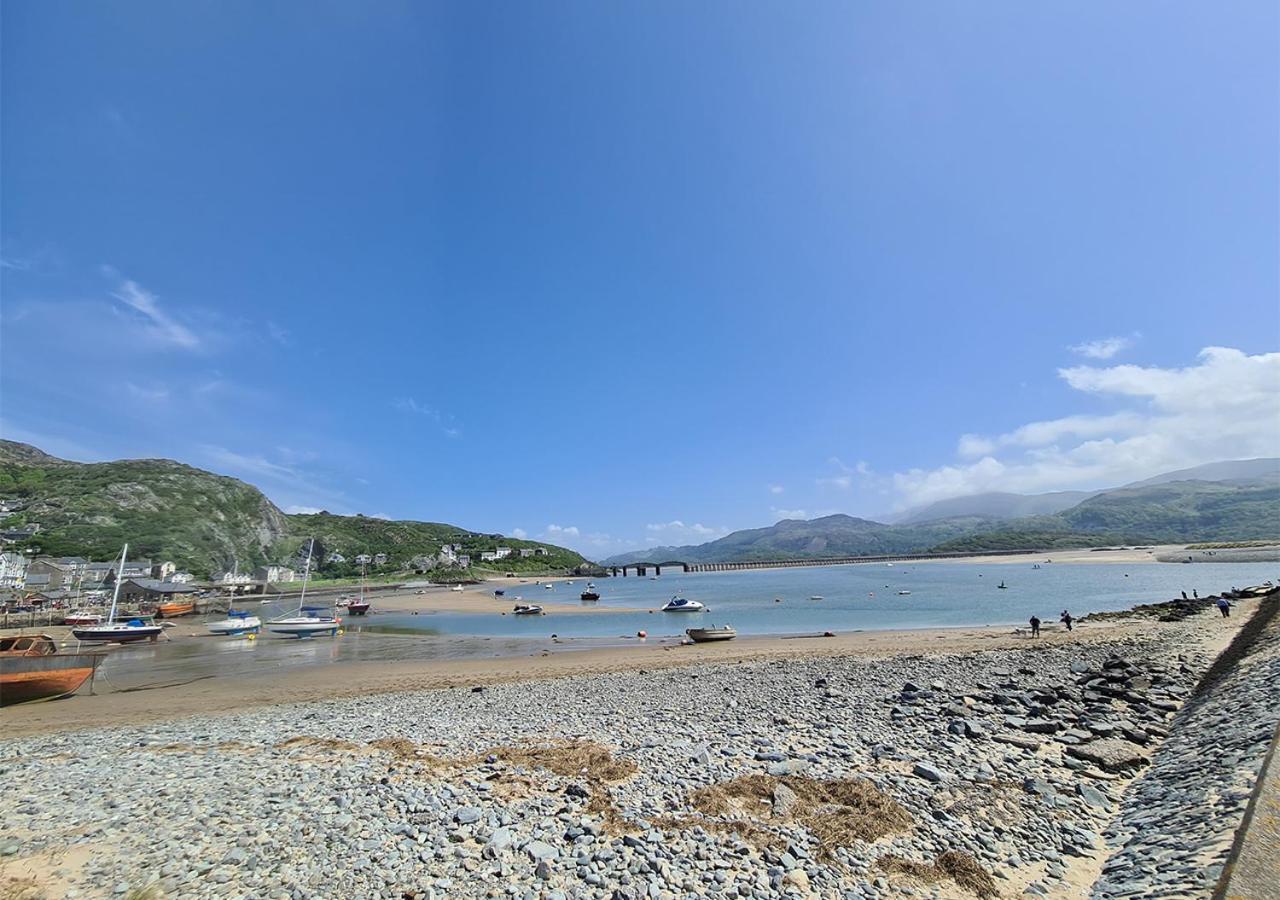 Luxury 4 Bedroom Seaside Apartment - Glan Y Werydd House 바머스 외부 사진