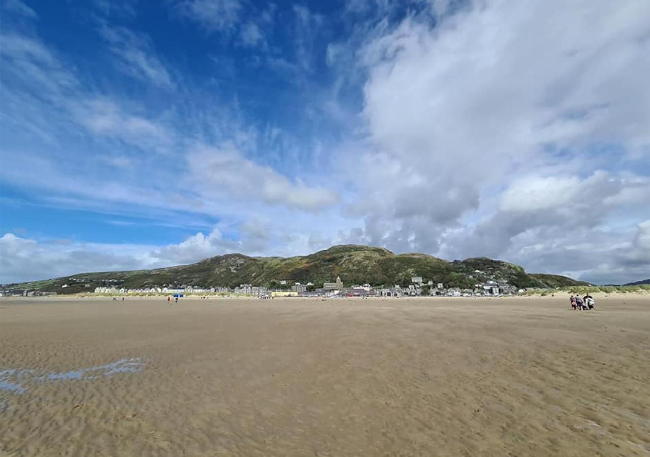 Luxury 4 Bedroom Seaside Apartment - Glan Y Werydd House 바머스 외부 사진