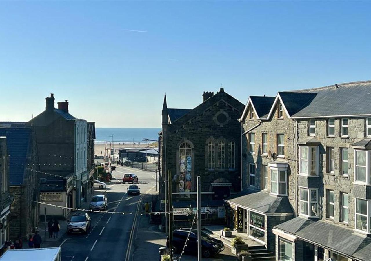 Luxury 4 Bedroom Seaside Apartment - Glan Y Werydd House 바머스 외부 사진
